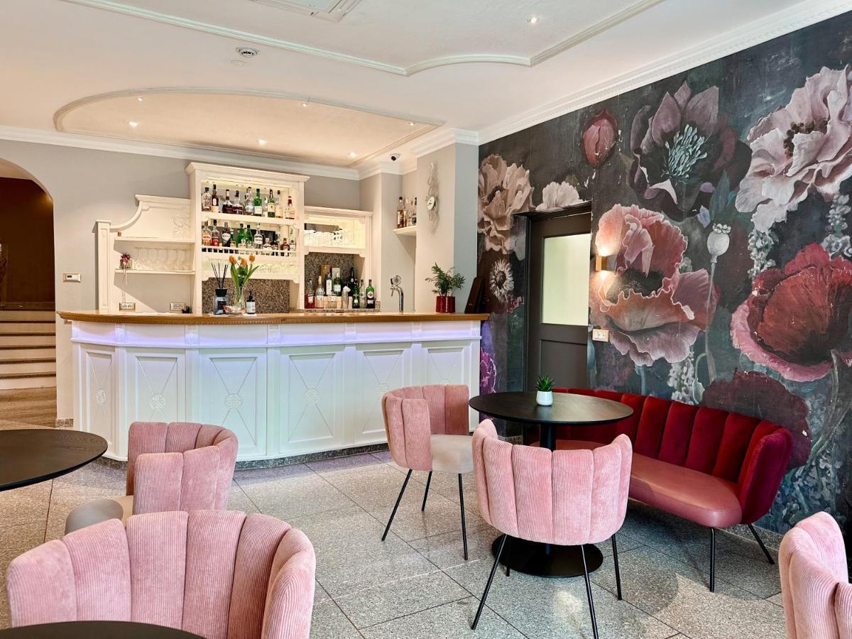 Windsor Merano Hotel & Suites Экстерьер фото