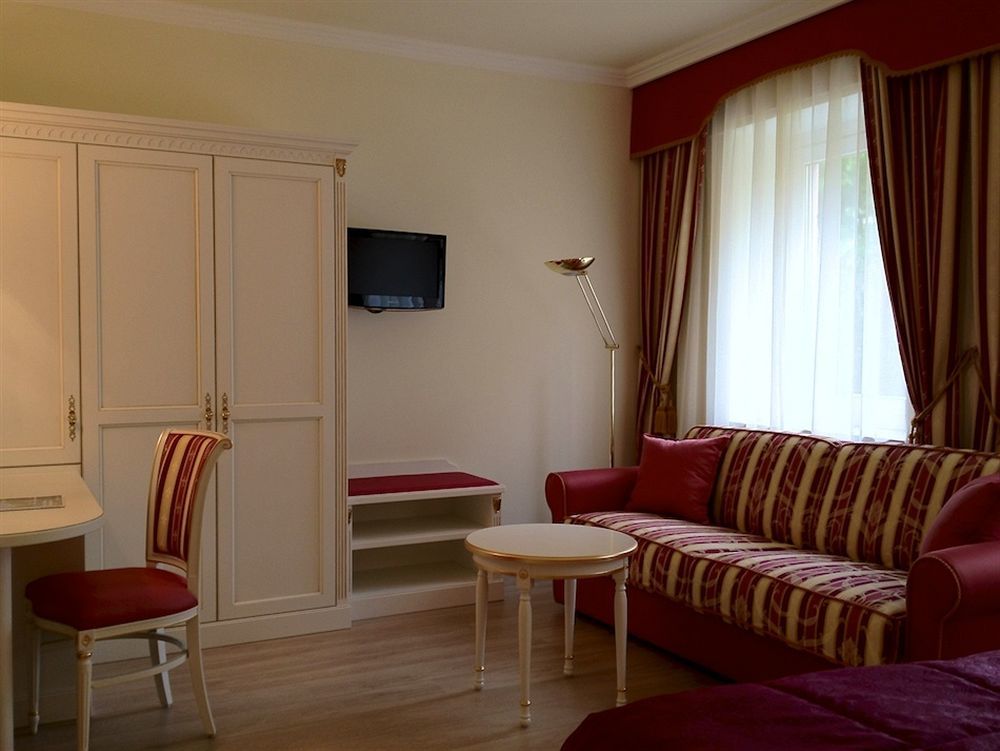Windsor Merano Hotel & Suites Экстерьер фото