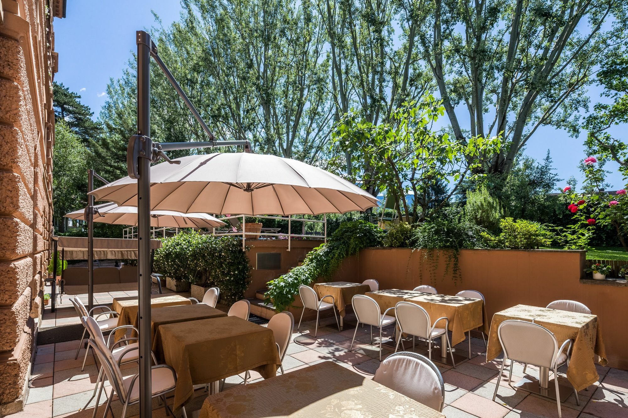 Windsor Merano Hotel & Suites Экстерьер фото