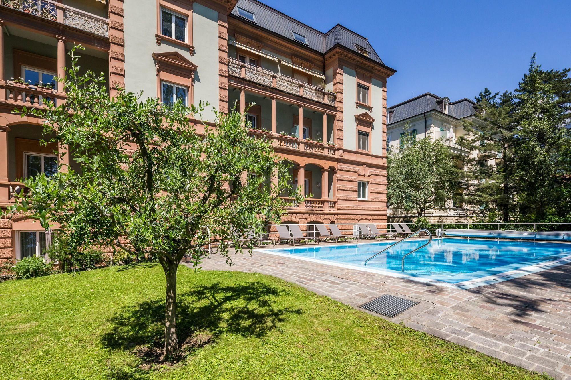 Windsor Merano Hotel & Suites Экстерьер фото
